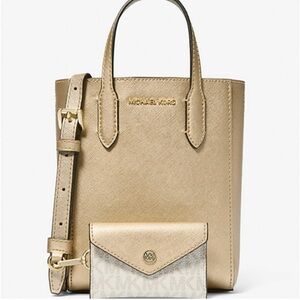 Michael Michael Kors NWT Vincent Small Metallic Crossbody w Logo Card